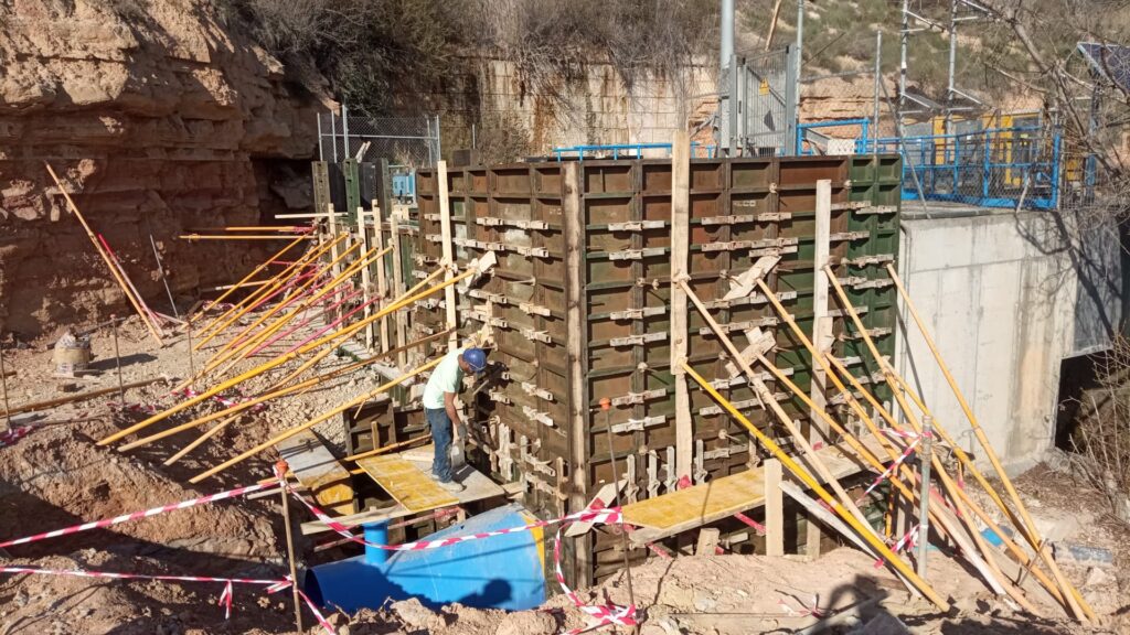 cf57d020 dfdf 4f7e b4c6 7c9dd49b9205