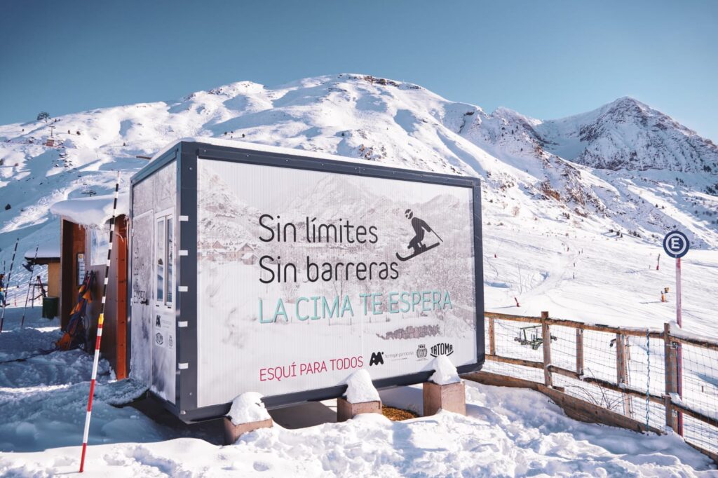 Vestuario modular adaptado ALCO en pistas de esquí en Huesca
